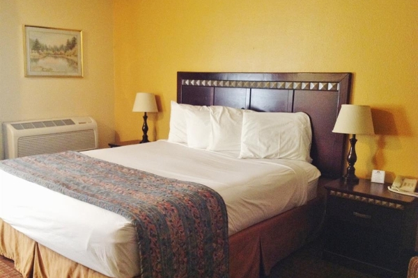 Kettleman City Inn